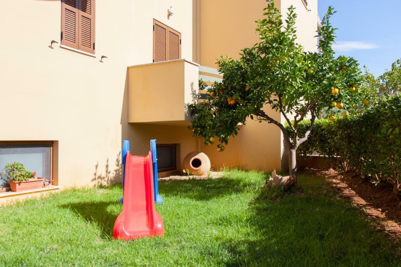 Aria Apartments Apolpaina エクステリア 写真